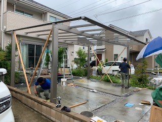 2019年6月29日　梁が取り付いて前後枠と垂木が取り付きました！