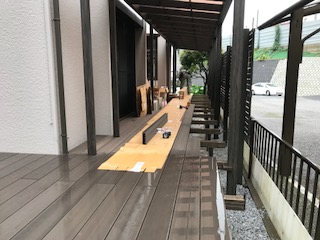 千葉県松戸市Ｍ様邸タカショーＳポーチ・ＬＩＸＩＬ樹ら楽ステージ（木彫）施工