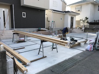 茨城県龍ヶ崎市建売現場カーポートスカイリード2台用両側支持タイプ施工