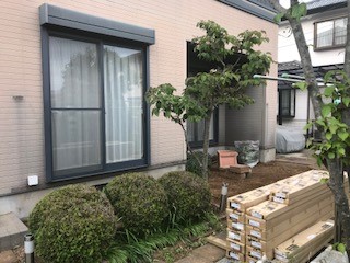 茨城県牛久市Ｔ様邸天然木ウッドデッキ解体撤去処分樹脂ウッドデッキひとと木2施工